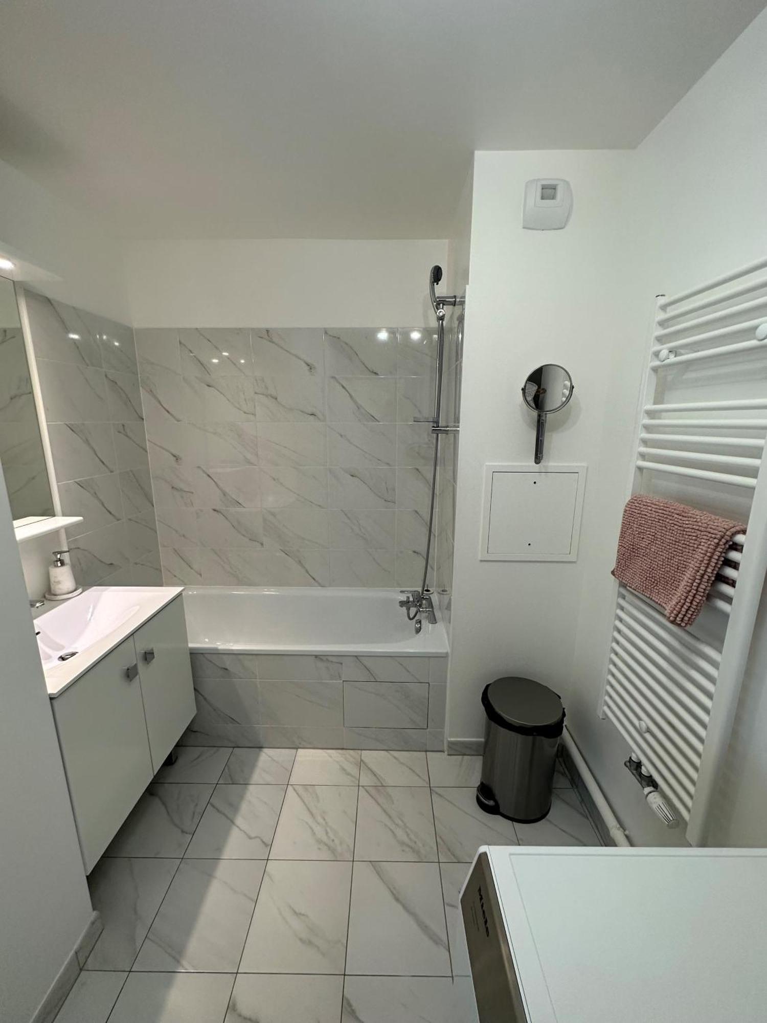 Superbe Appart Au Pied De Disney Apartment เซร์ริส ภายนอก รูปภาพ